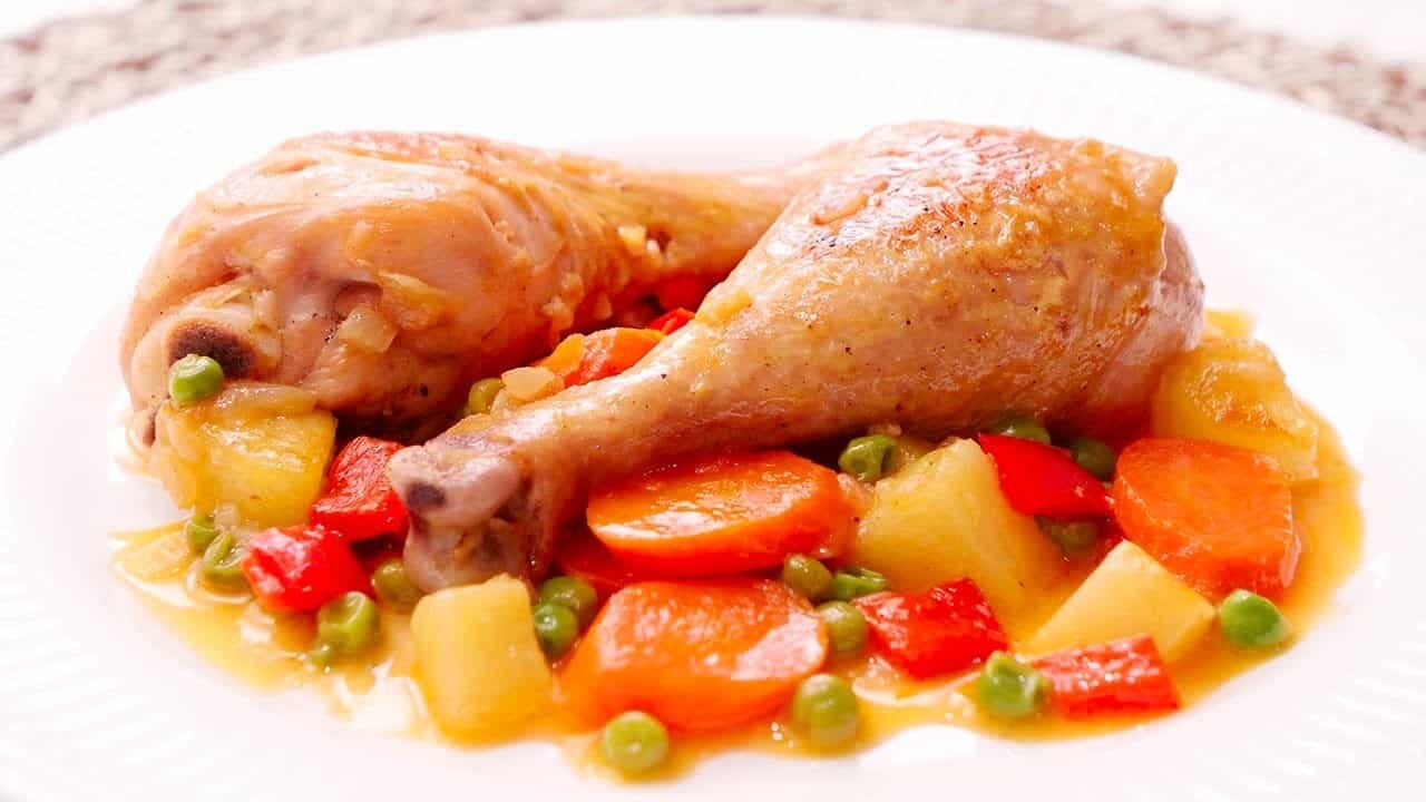 Pollo a la jardinera con jitomate, receta para cocinar - Sibeti Recetas