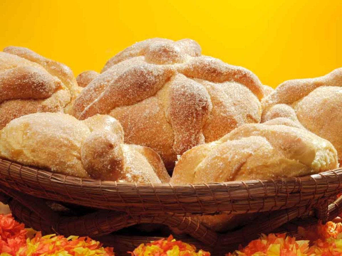 Cómo hacer pan de muerto tradicional con mantequilla? - Sibeti Recetas