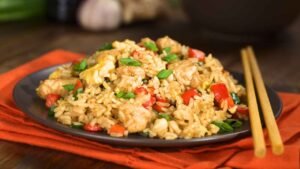 Receta fácil arroz frito con verduras