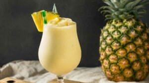 como preparar piña colada