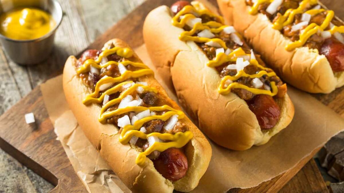 Receta fácil: ¿Cómo preparar Chili dog casero? - Sibeti Recetas