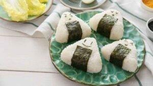 receta de Onigiri un snack delicado japonés