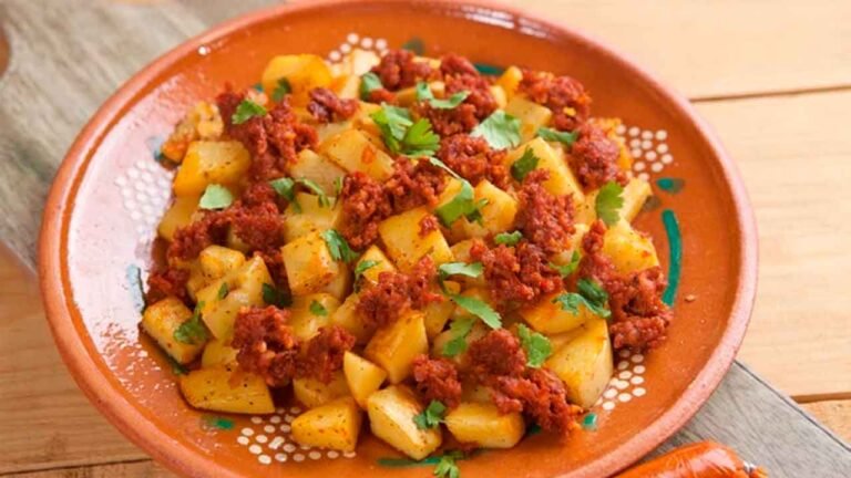 Cómo hacer papas con chorizo